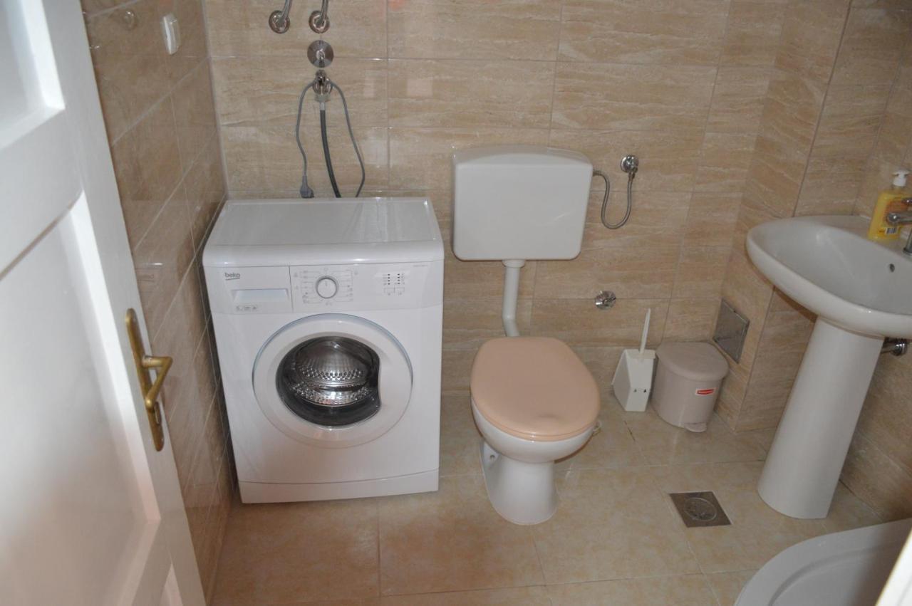 Studio Apartman Kata Prvic Sepurine Exterior photo